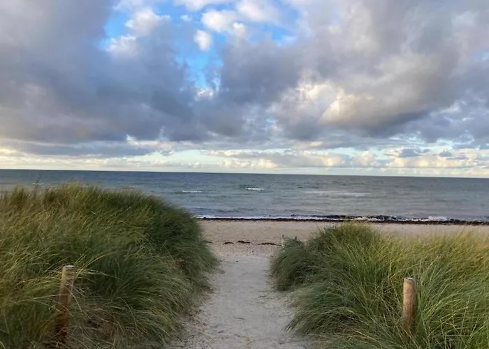 Mit Eigener Terrasse In Russow 別荘